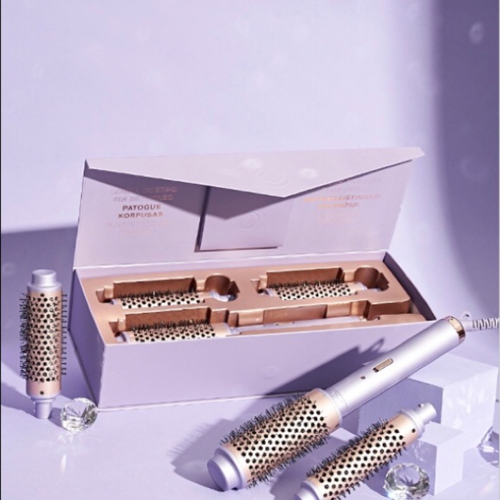 Monat Interchangeable thermal blow out brush